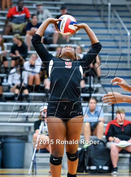 Thumbnail 3 in Horn @ Sachse photogallery.