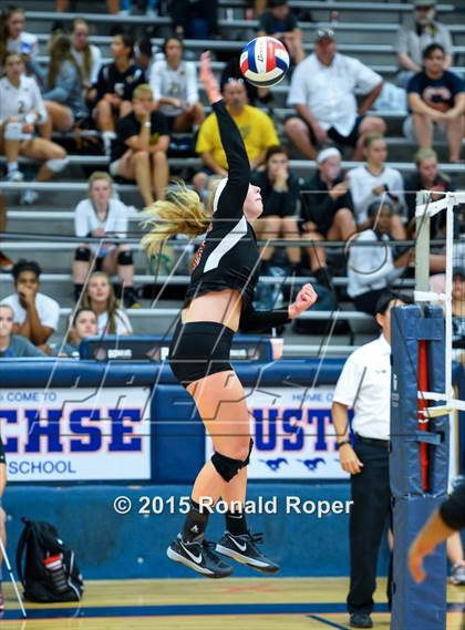 Thumbnail 1 in Horn @ Sachse photogallery.