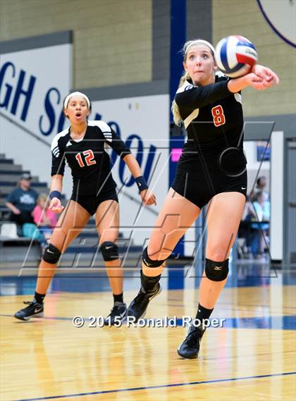 Thumbnail 1 in Horn @ Sachse photogallery.