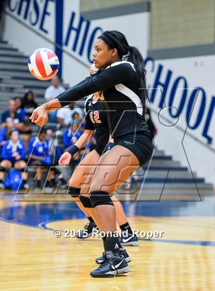 Thumbnail 3 in Horn @ Sachse photogallery.