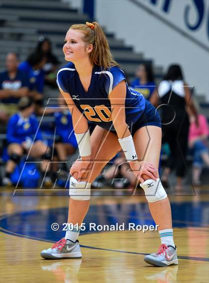 Thumbnail 3 in Horn @ Sachse photogallery.