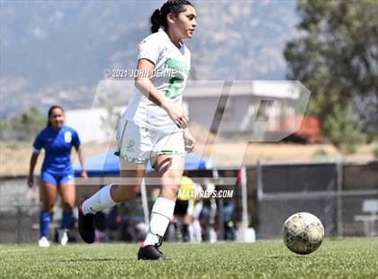 Thumbnail 3 in Carlsbad vs. Pojoaque Valley photogallery.