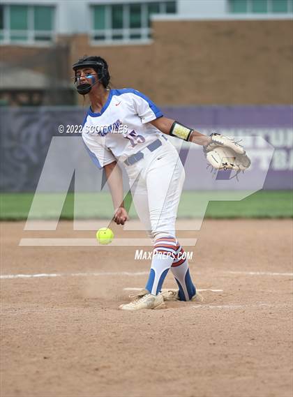 Thumbnail 3 in Olentangy Orange vs. Lancaster (OHSAA D1 District Final) photogallery.