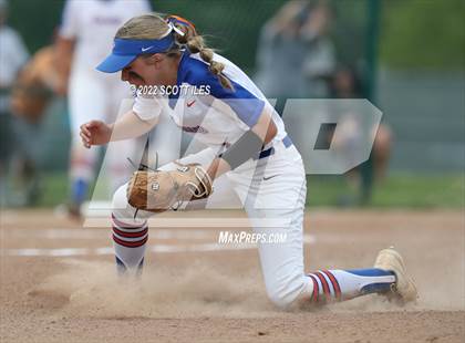 Thumbnail 1 in Olentangy Orange vs. Lancaster (OHSAA D1 District Final) photogallery.