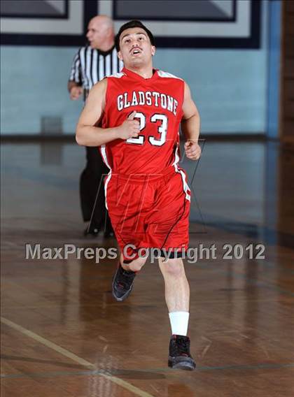 Thumbnail 1 in Gladstone @ Azusa photogallery.