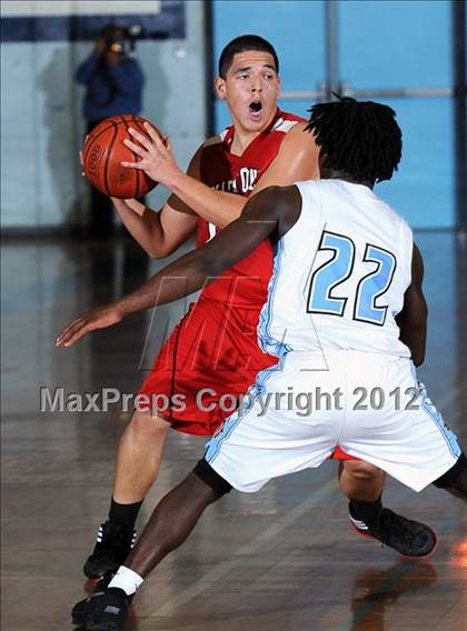 Thumbnail 3 in Gladstone @ Azusa photogallery.