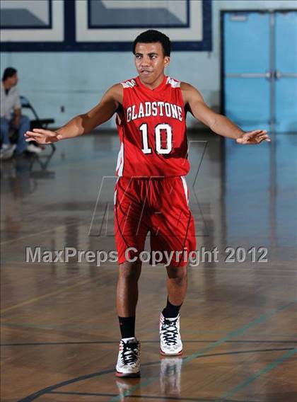 Thumbnail 1 in Gladstone @ Azusa photogallery.