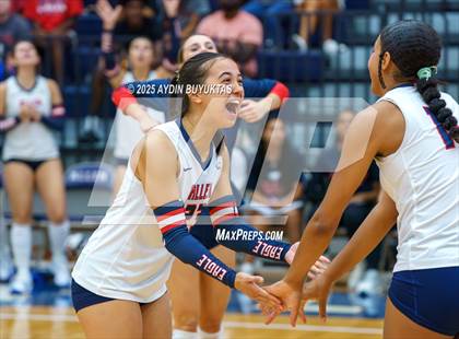 Thumbnail 1 in McKinney North vs. Allen photogallery.