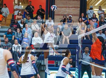 Thumbnail 3 in McKinney North vs. Allen photogallery.