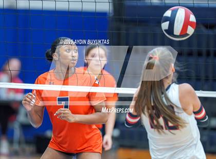Thumbnail 2 in McKinney North vs. Allen photogallery.