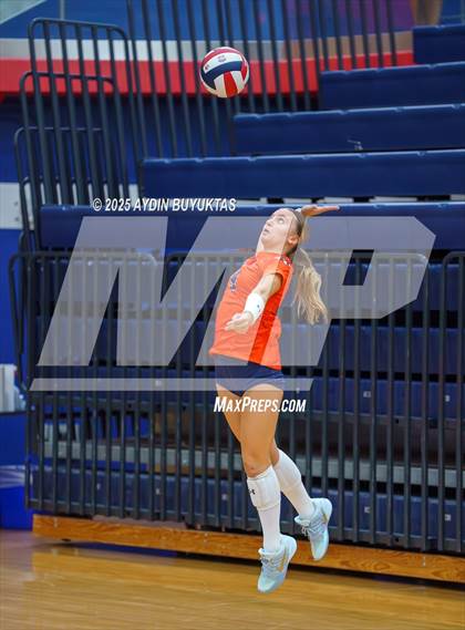 Thumbnail 3 in McKinney North vs. Allen photogallery.
