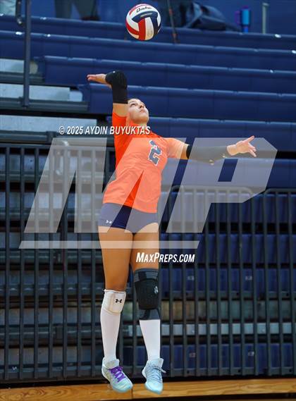 Thumbnail 1 in McKinney North vs. Allen photogallery.