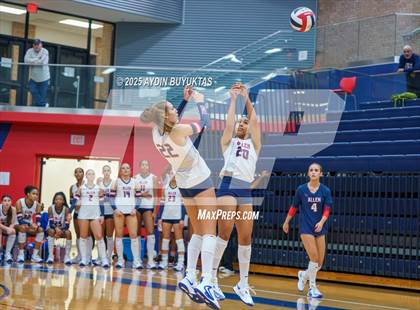 Thumbnail 1 in McKinney North vs. Allen photogallery.