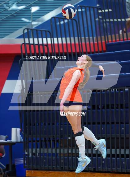 Thumbnail 3 in McKinney North vs. Allen photogallery.