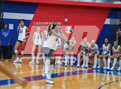 Thumbnail 3 in McKinney North vs. Allen photogallery.