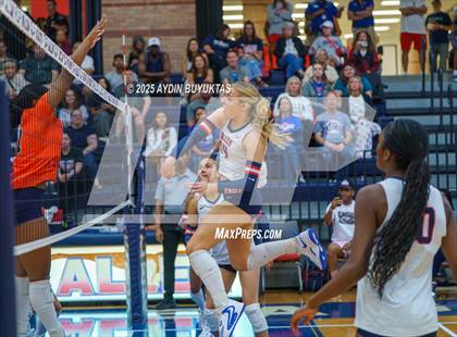 Thumbnail 2 in McKinney North vs. Allen photogallery.