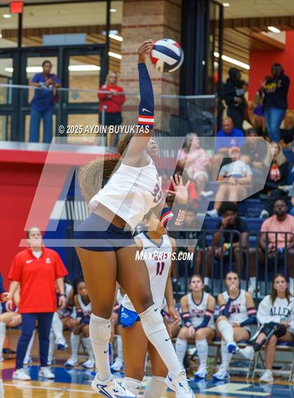 Thumbnail 1 in McKinney North vs. Allen photogallery.