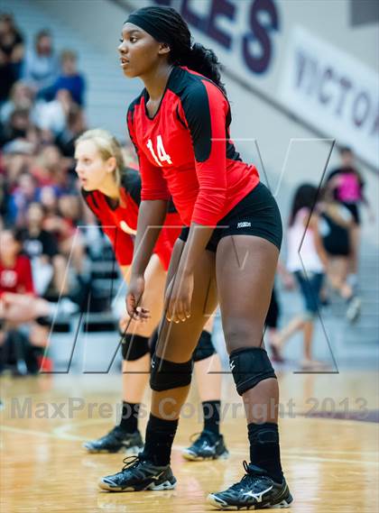Thumbnail 2 in Rockwall-Heath vs Rowlett photogallery.