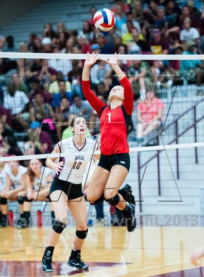 Thumbnail 2 in Rockwall-Heath vs Rowlett photogallery.