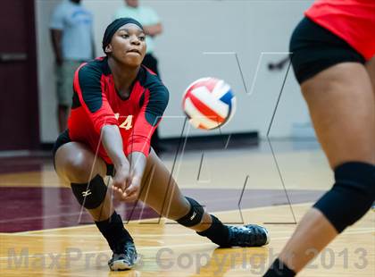 Thumbnail 2 in Rockwall-Heath vs Rowlett photogallery.
