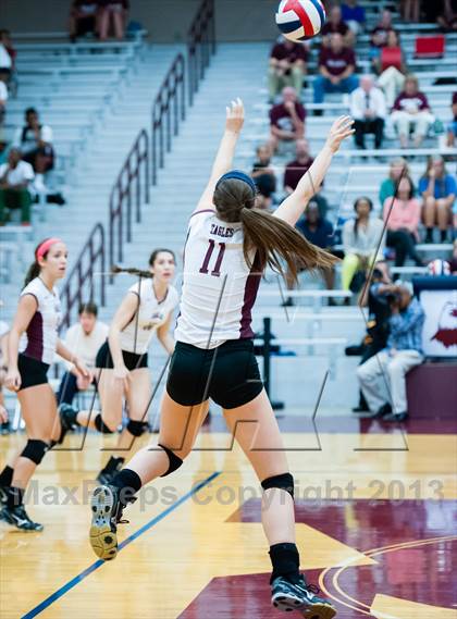 Thumbnail 2 in Rockwall-Heath vs Rowlett photogallery.