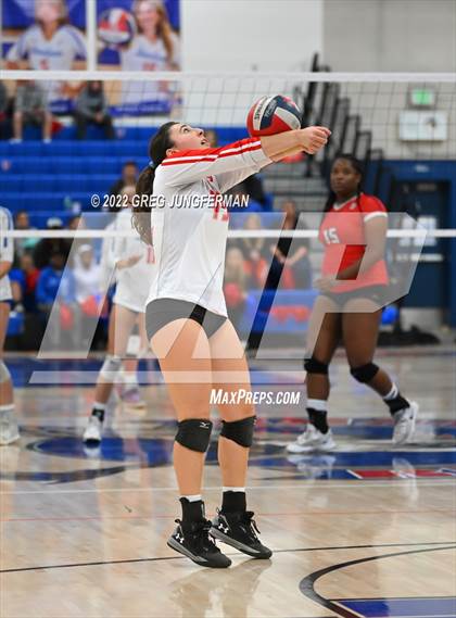 Thumbnail 1 in University @ Tamalpais (CIF NCS D3 Playoff) photogallery.