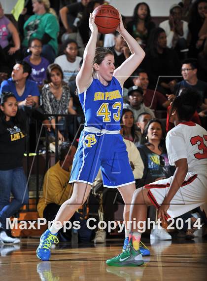 Thumbnail 3 in San Diego Senior All-Star Game (Girls) photogallery.
