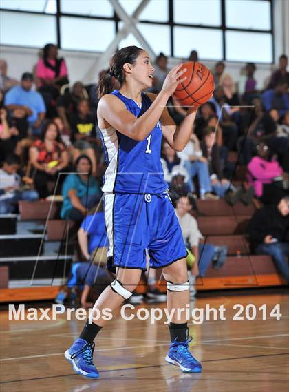 Thumbnail 2 in San Diego Senior All-Star Game (Girls) photogallery.