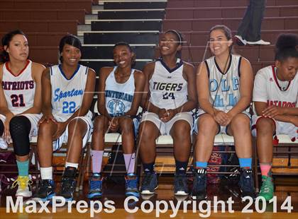 Thumbnail 3 in San Diego Senior All-Star Game (Girls) photogallery.