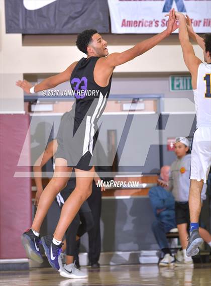 Thumbnail 1 in Bellevue vs. Garfield (Rancho Mirage Holiday Invitational) photogallery.