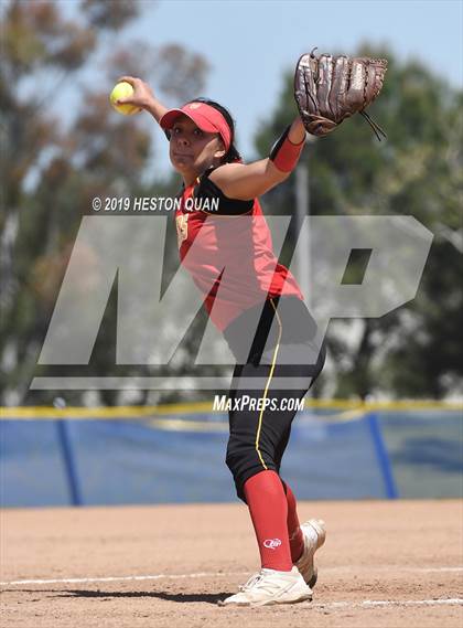 Thumbnail 1 in Woodbridge vs. Edison (Alan Dugard Classic) photogallery.