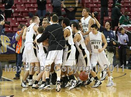 Thumbnail 3 in Archbishop Mitty vs. Summit (CIF State D2 Final) photogallery.