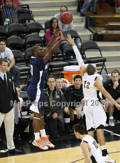 Thumbnail 1 in Archbishop Mitty vs. Summit (CIF State D2 Final) photogallery.