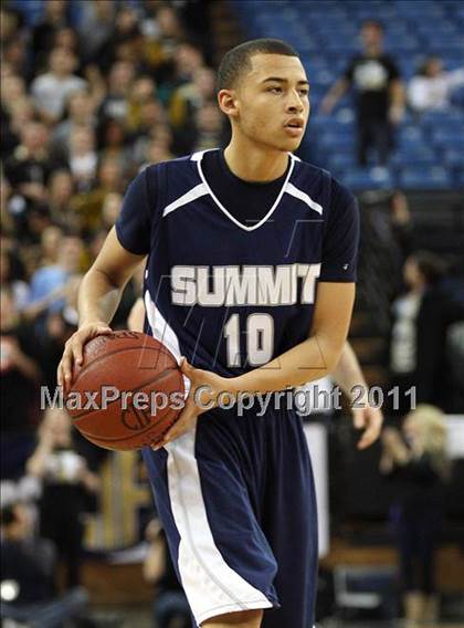 Thumbnail 3 in Archbishop Mitty vs. Summit (CIF State D2 Final) photogallery.