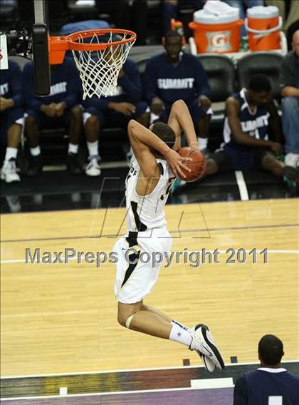 Thumbnail 1 in Archbishop Mitty vs. Summit (CIF State D2 Final) photogallery.