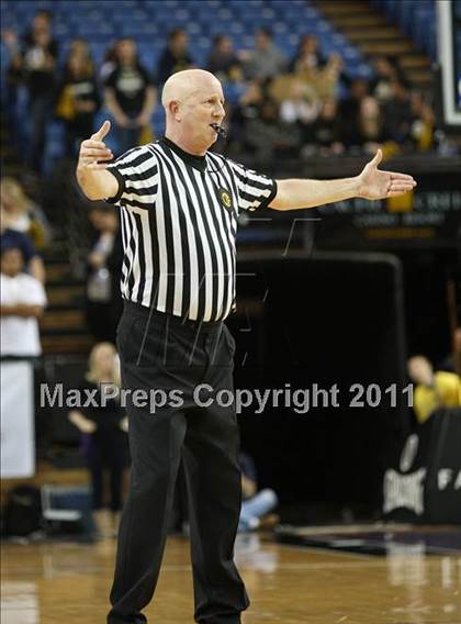 Thumbnail 1 in Archbishop Mitty vs. Summit (CIF State D2 Final) photogallery.