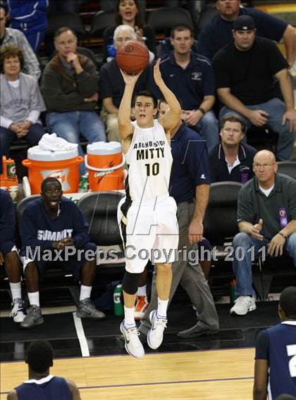 Thumbnail 3 in Archbishop Mitty vs. Summit (CIF State D2 Final) photogallery.