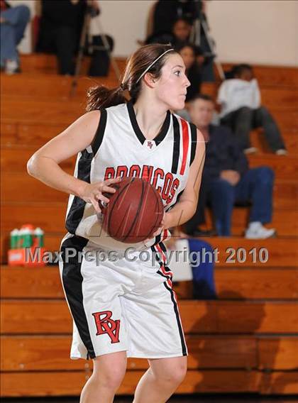 Thumbnail 1 in Rosemont vs. Bella Vista (Jimmy V Classic) photogallery.