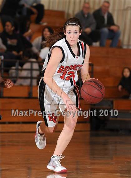 Thumbnail 3 in Rosemont vs. Bella Vista (Jimmy V Classic) photogallery.