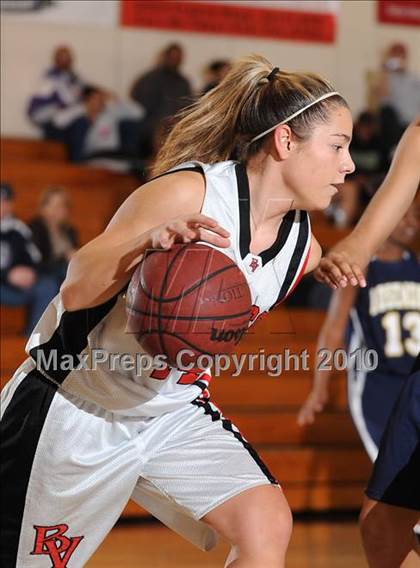 Thumbnail 1 in Rosemont vs. Bella Vista (Jimmy V Classic) photogallery.