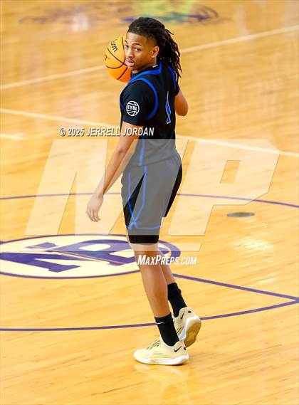 Thumbnail 3 in Caldwell Academy vs Broughton (John Wall Holiday Invitational) photogallery.