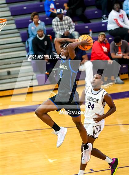 Thumbnail 3 in Caldwell Academy vs Broughton (John Wall Holiday Invitational) photogallery.