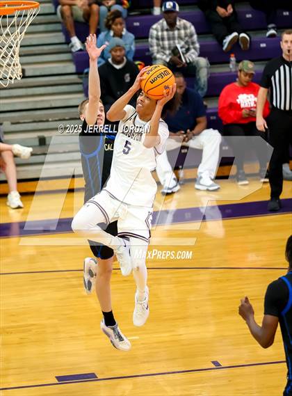 Thumbnail 2 in Caldwell Academy vs Broughton (John Wall Holiday Invitational) photogallery.