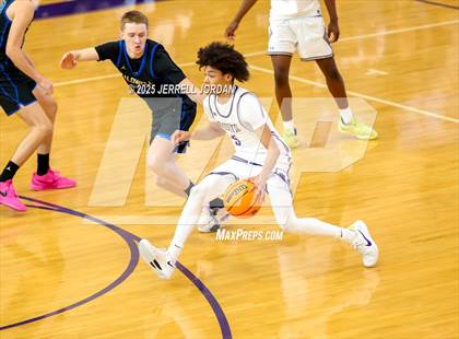 Thumbnail 3 in Caldwell Academy vs Broughton (John Wall Holiday Invitational) photogallery.
