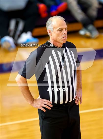 Thumbnail 2 in Caldwell Academy vs Broughton (John Wall Holiday Invitational) photogallery.