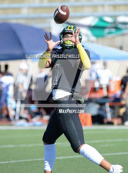Thumbnail 3 in Patrick Henry vs University City (CIF SDS D4 Final) photogallery.