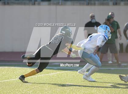 Thumbnail 3 in Patrick Henry vs University City (CIF SDS D4 Final) photogallery.