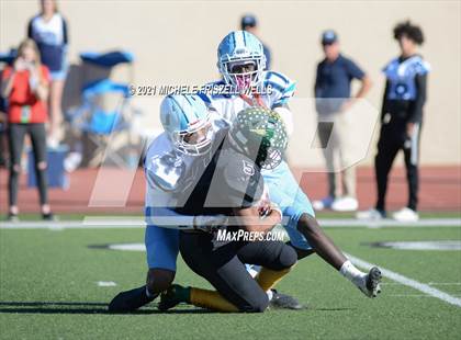 Thumbnail 2 in Patrick Henry vs University City (CIF SDS D4 Final) photogallery.