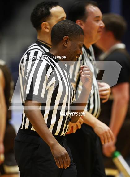 Thumbnail 3 in East Rochester @ Avon (NYSPHSAA CLASS B2 FINAL) photogallery.