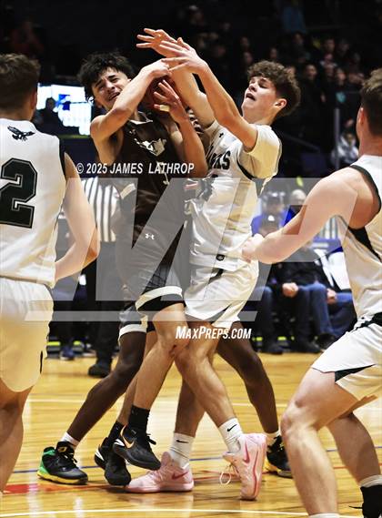 Thumbnail 2 in East Rochester @ Avon (NYSPHSAA CLASS B2 FINAL) photogallery.